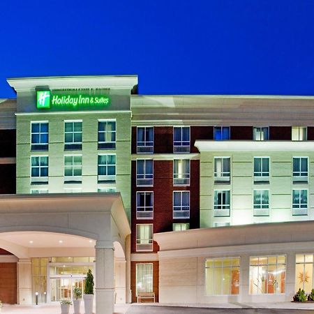 Holiday Inn Hotel & Suites Gateway By Ihg Williamsburg Exterior photo