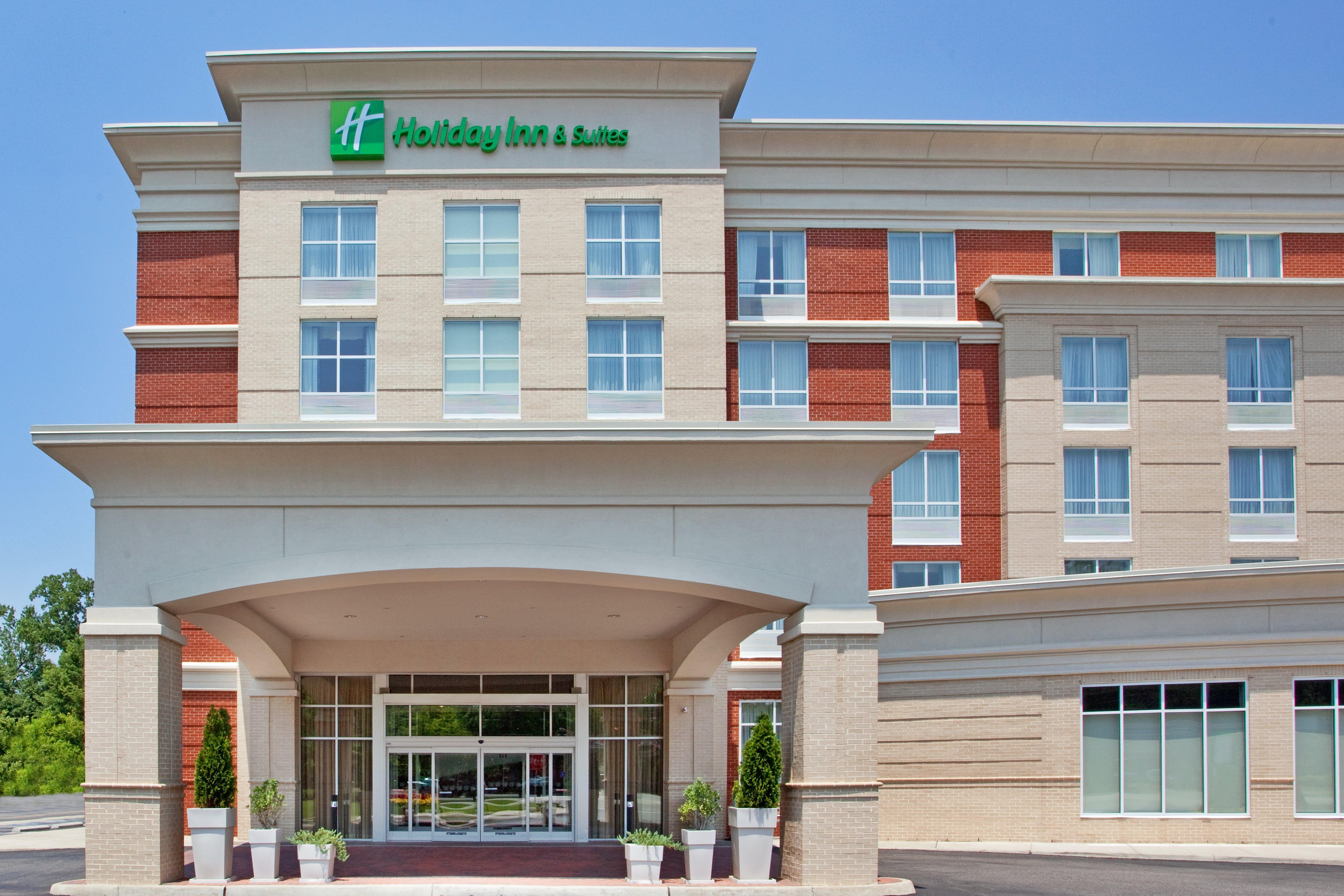 Holiday Inn Hotel & Suites Gateway By Ihg Williamsburg Exterior photo